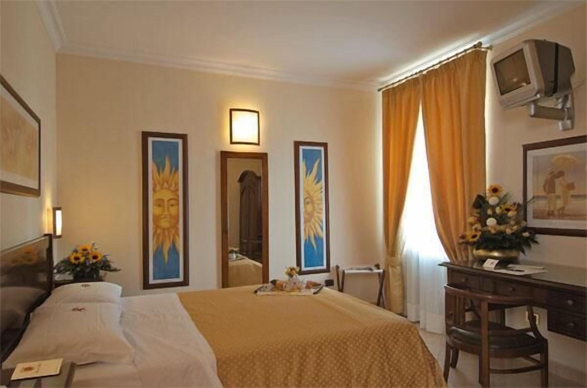 Buono Hotel Napels Buitenkant foto